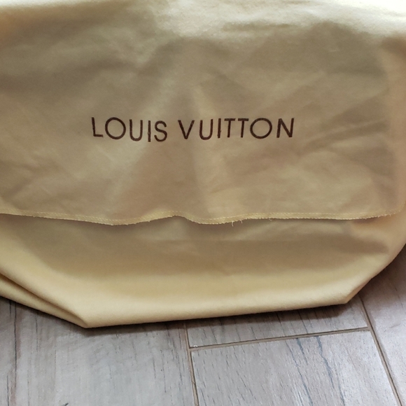 LV Alma PM - Picture 14 of 16